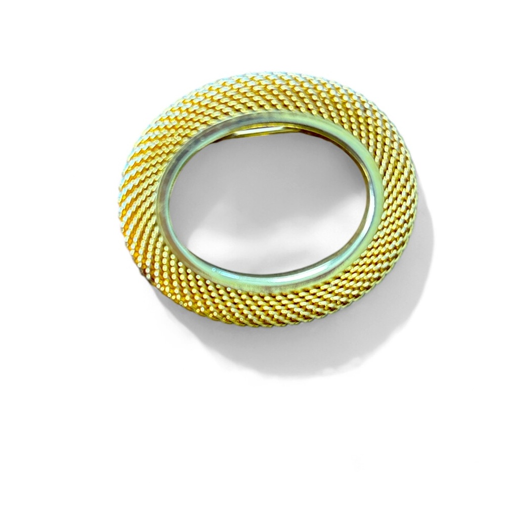 Vintage Mesh Gold Tone Metal Oval Brooch